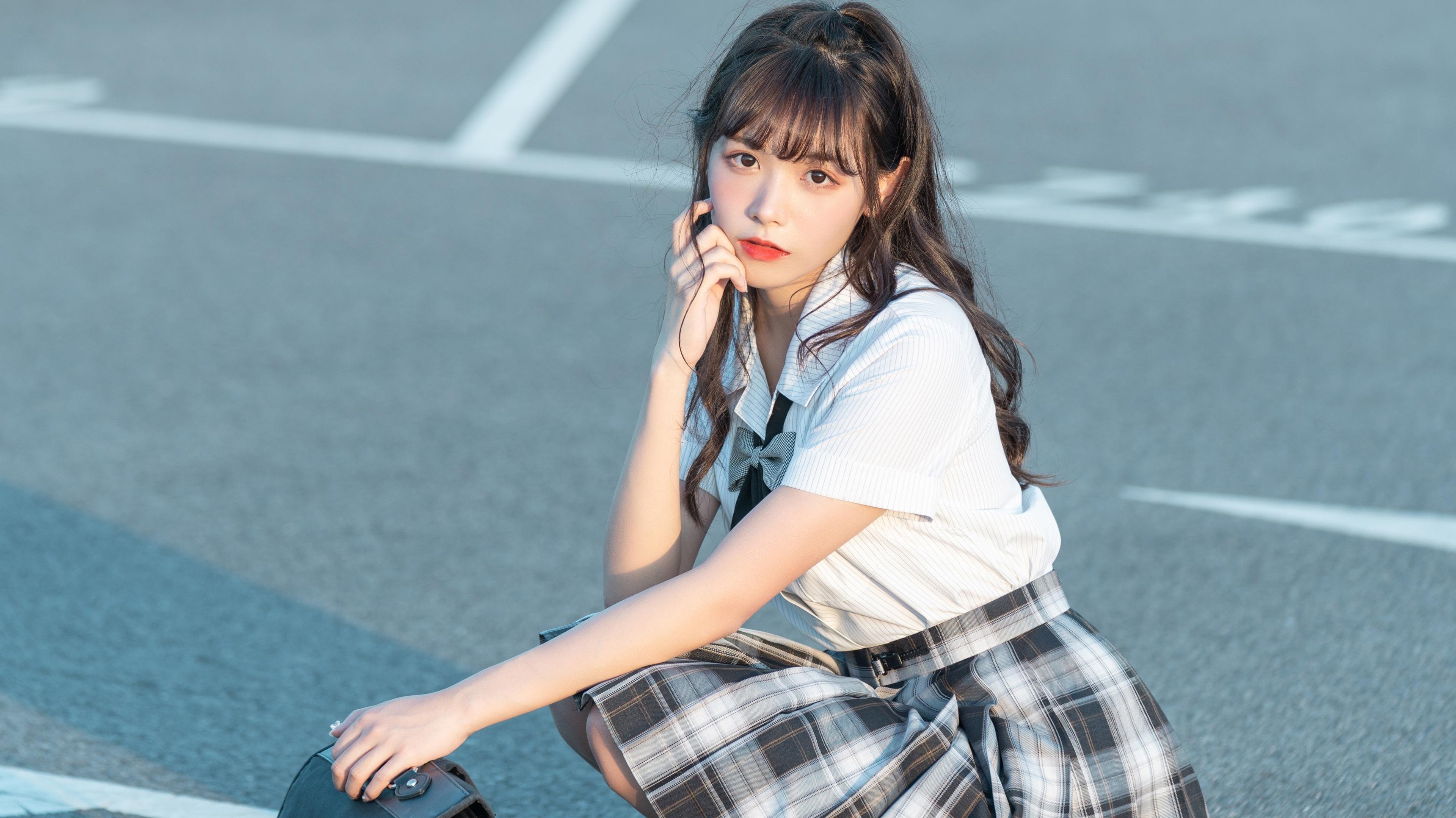 德甲劲旅碰撞，比分3-1，核心球员贡献两球，场均控球70%、成功抢断75%