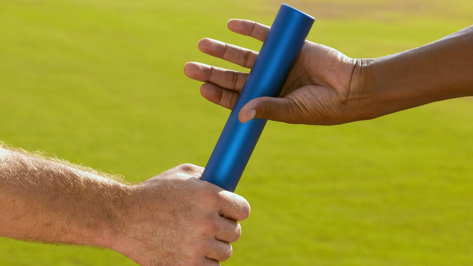 足球裁判引入AI辅助系统,减少争议判罚,足球裁判基础知识